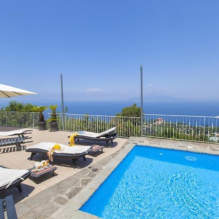 Amore Rentals - Casa Augusta A Sorrento Exterior photo
